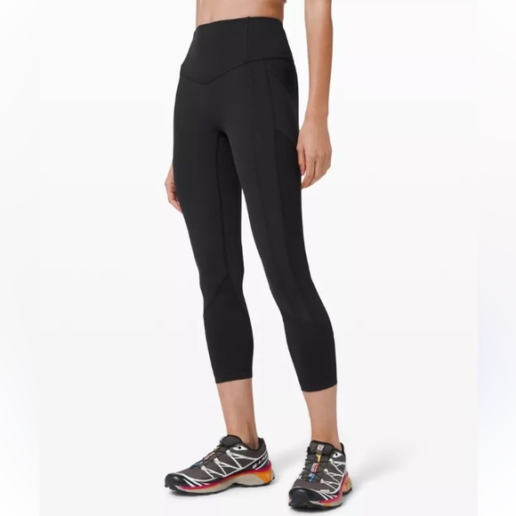 Lululemon All The Fight Places high Rise Black Cropped Tight Leggings Size 6 - Picture 1 of 7